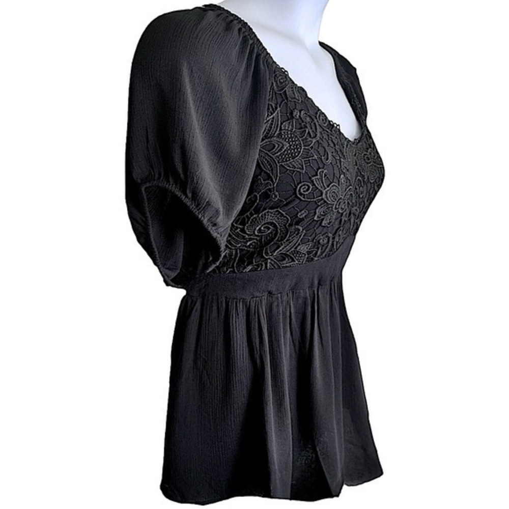 TORRID Crinkle Gauze With Lace Puff Short Sleeve‎ Blouse NWT - Picture 5 of 8